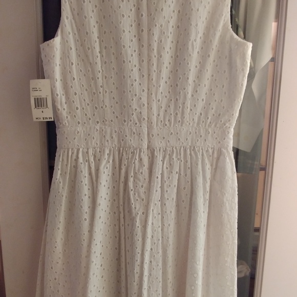 Dress - Picture 2 of 3